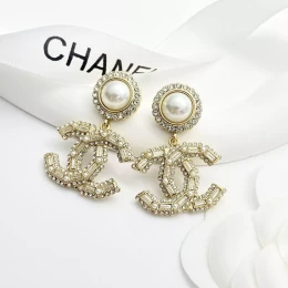 chanel boucles doreilles pour femme s_12702b1